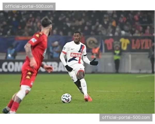 巴黎圣日耳曼与摩纳哥补时阶段进球，比赛悬念保持到最后