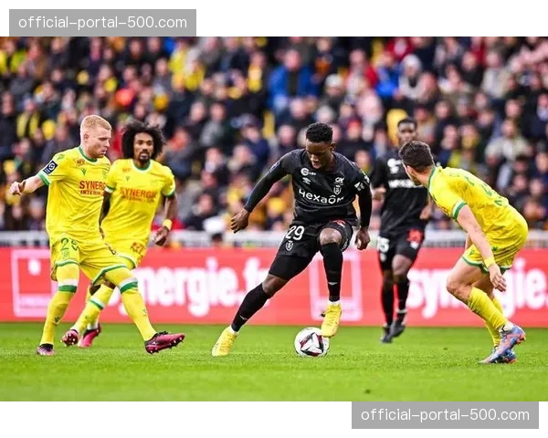 深度报道:高位逼抢的演变——2025-26赛季西甲中游球队战术同质化观察 深度报道:高位逼抢的演变——2025-26赛季西甲中游球队战术同质化观察