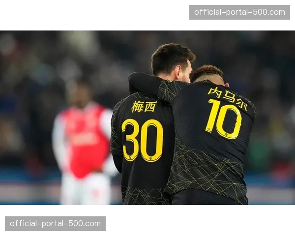 法甲下赛季将试行每场比赛可换人名额增至五人的新规。 法甲下赛季将试行每场比赛可换人名额增至五人的新规。