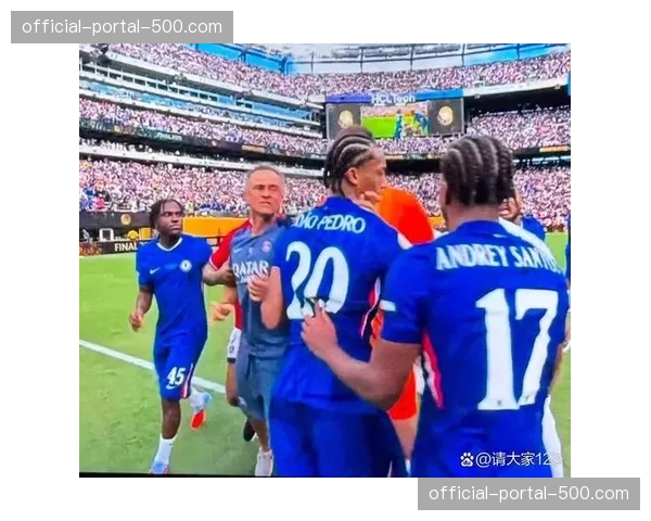 通讯:争议点球未判,布雷斯特主帅赛后对裁判决定表示不解但接受结果 通讯:争议点球未判,布雷斯特主帅赛后对裁判决定表示不解但接受结果