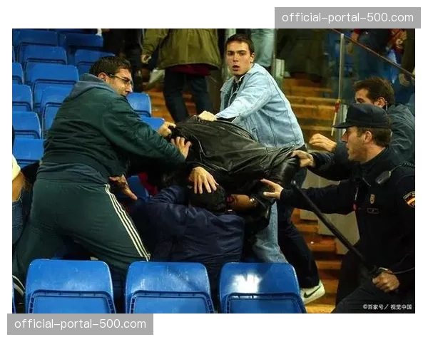 足球流氓再抬头:三月欧洲多国联赛客队球迷冲突事件激增