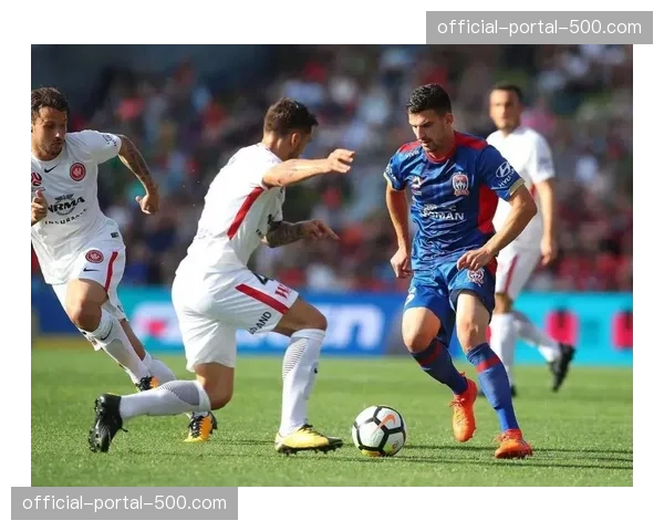 西蒙尼战术选项解剖：密集包夹、区域联防加诱导、人盯人与区域混合